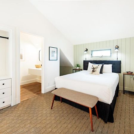 Waterton Glacier Suites Zewnętrze zdjęcie